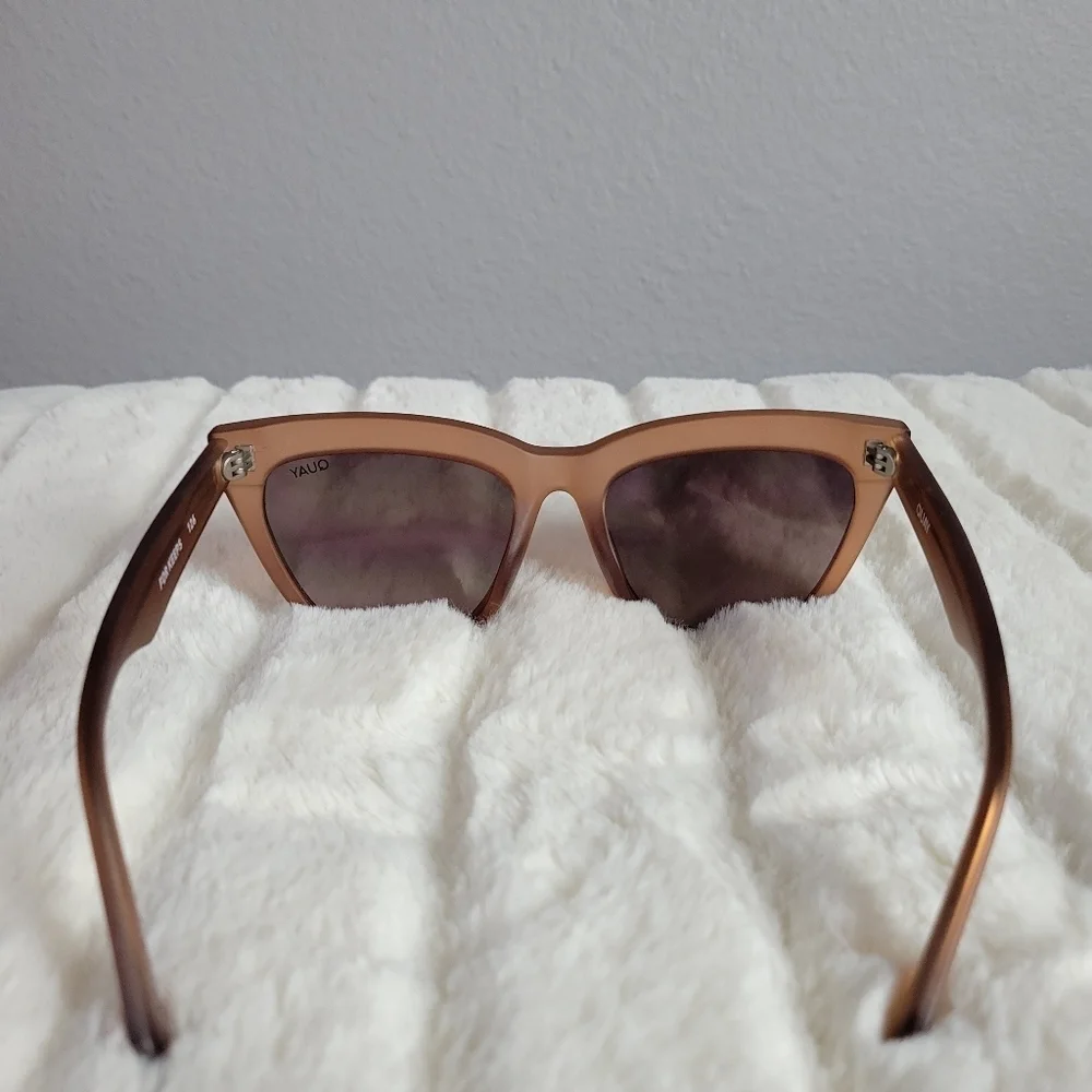QUAY // ltd ed frosted caramel brown frame brown gradient lens cateyes